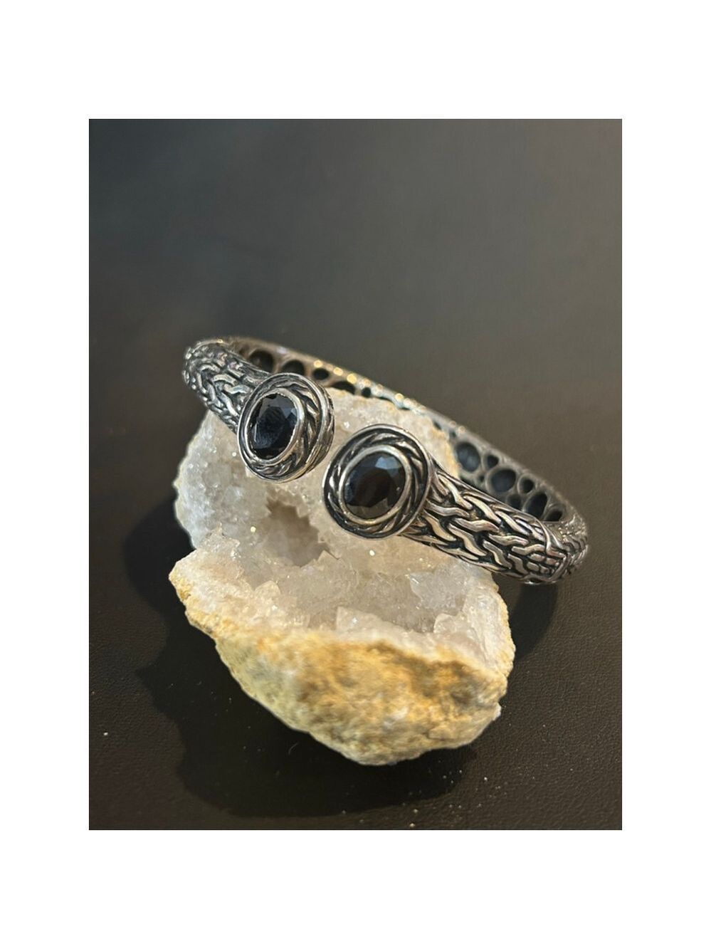 Gorgeous sterling silver Bracelet with dark purple stone Size 6. - Picture 2 of 7